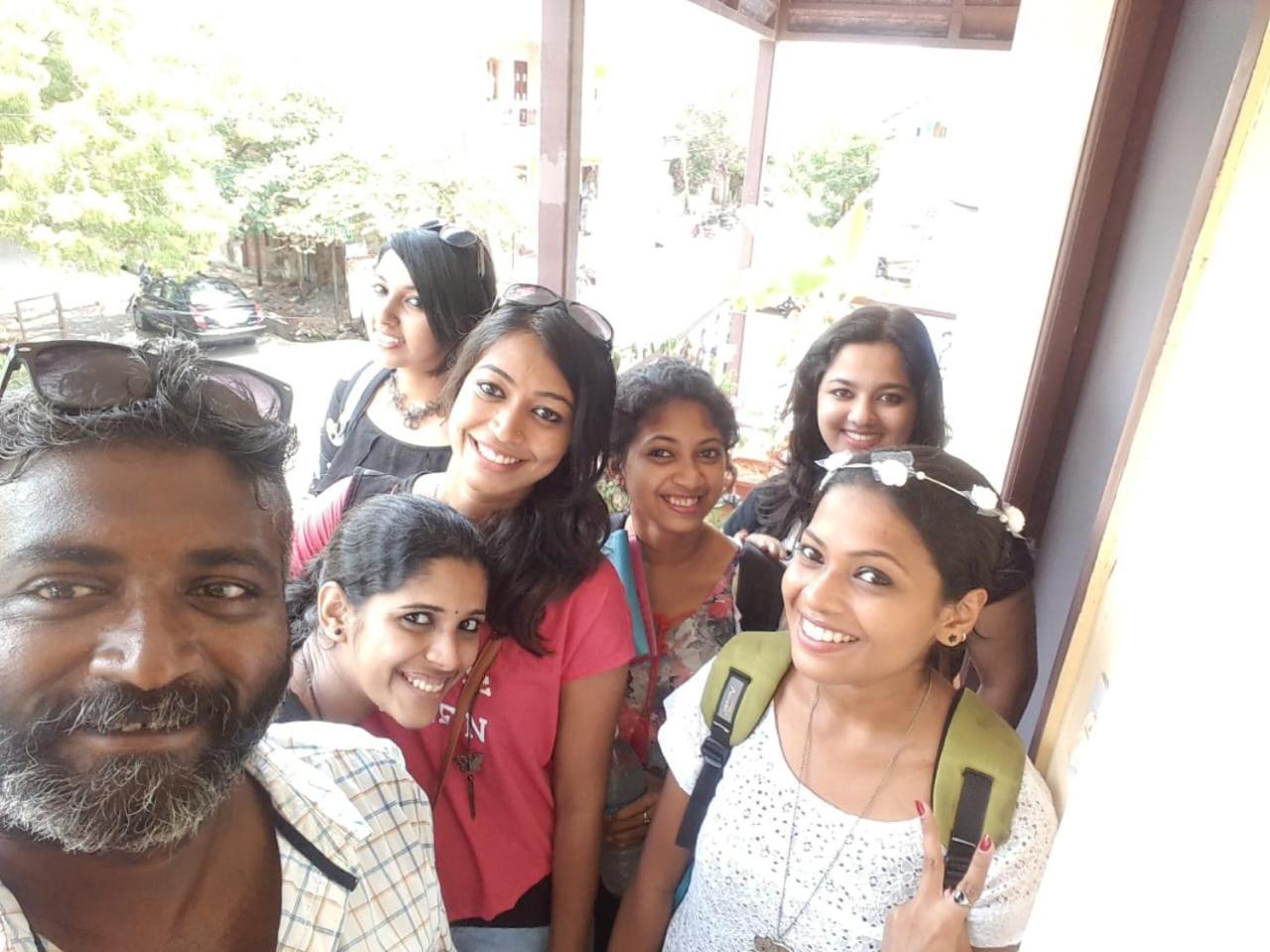 Valentine Budget Guest House Kottakuppam Екстер'єр фото