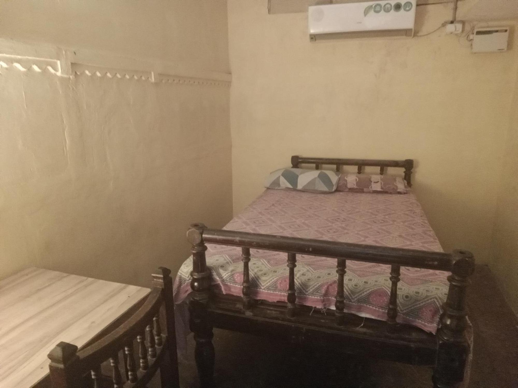 Valentine Budget Guest House Kottakuppam Екстер'єр фото